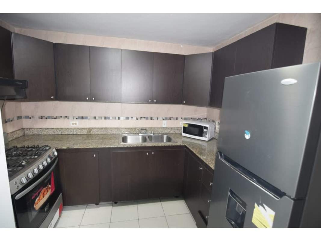 Rooftop pool with panoramic city views at PH Cosmos Obarrio