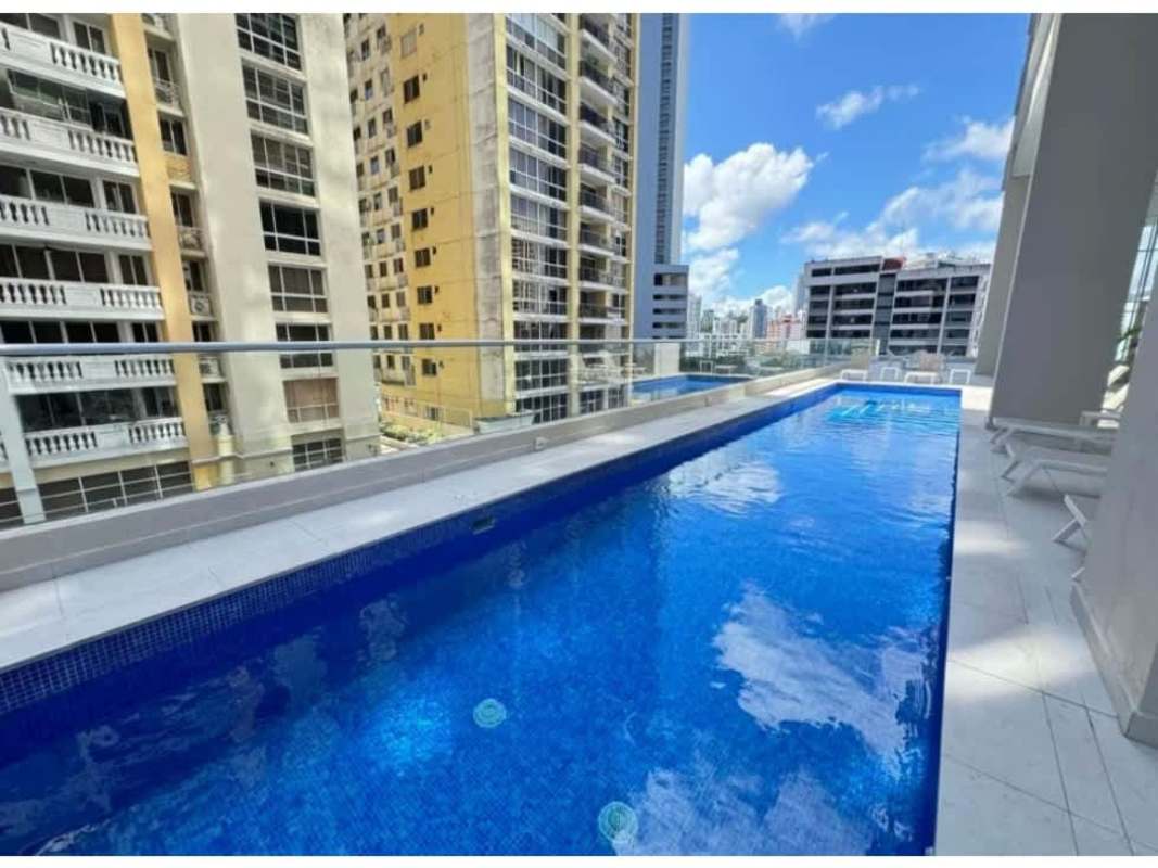 Exclusive rooftop lounge terrace with skyline 360 views at PH Urbana Panama