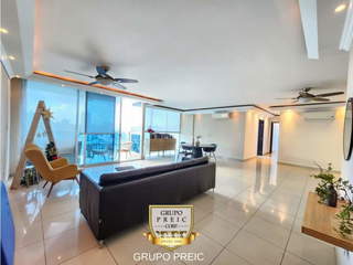 Apartment for Sale in San Francisco - 3 bedrooms