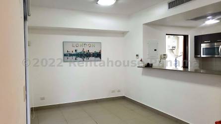 Cozy bedroom with large window and closet in PH Woodlands Panama Pacifico rental unit