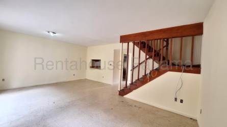 Bathroom with walk-in shower, modern tiling in Panama Pacifico rental house