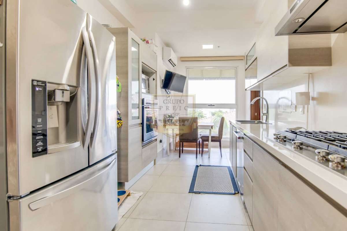 Spacious terrace with garden views in The Reserve Santa María PH Privilege Panama