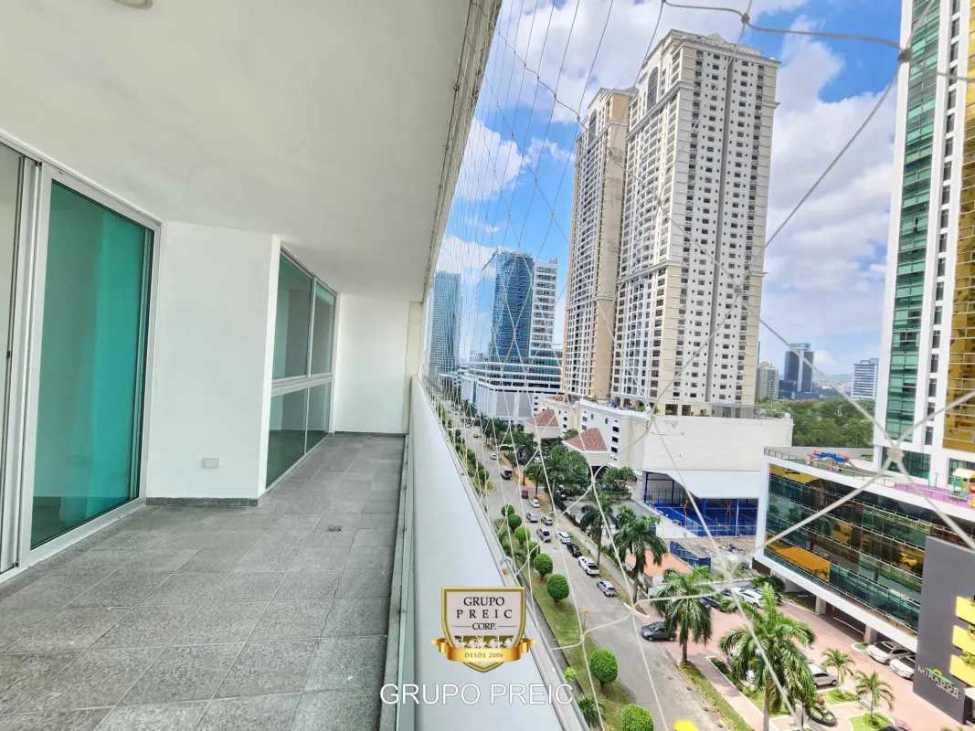 Tower exterior view PH Lumiere Costa del Este Panama luxury building