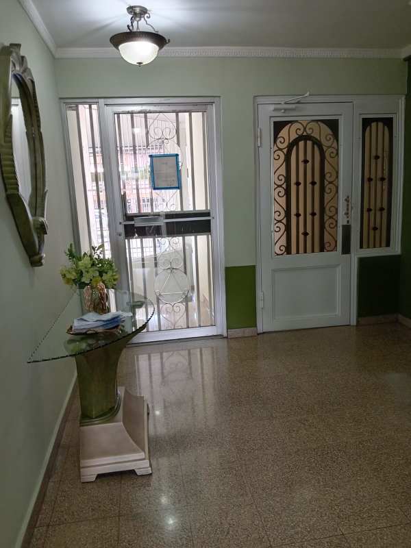 Bedroom with large windows tiled floor empty space in PH Santa Elena Residences Chanis Panama