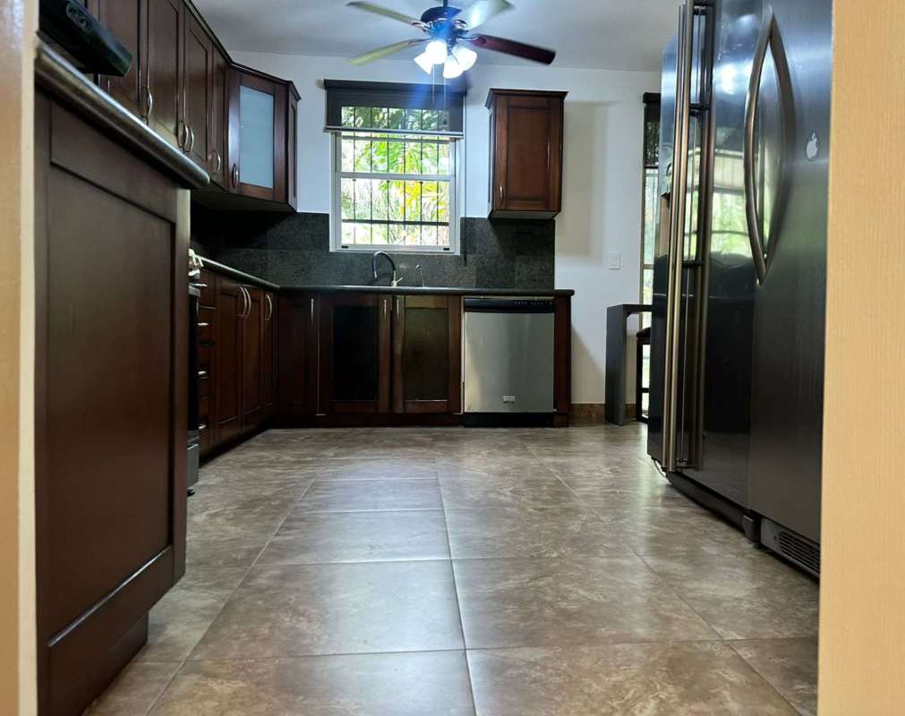 Spacious 3BR House for Rent in Private Clayton Community - View 4