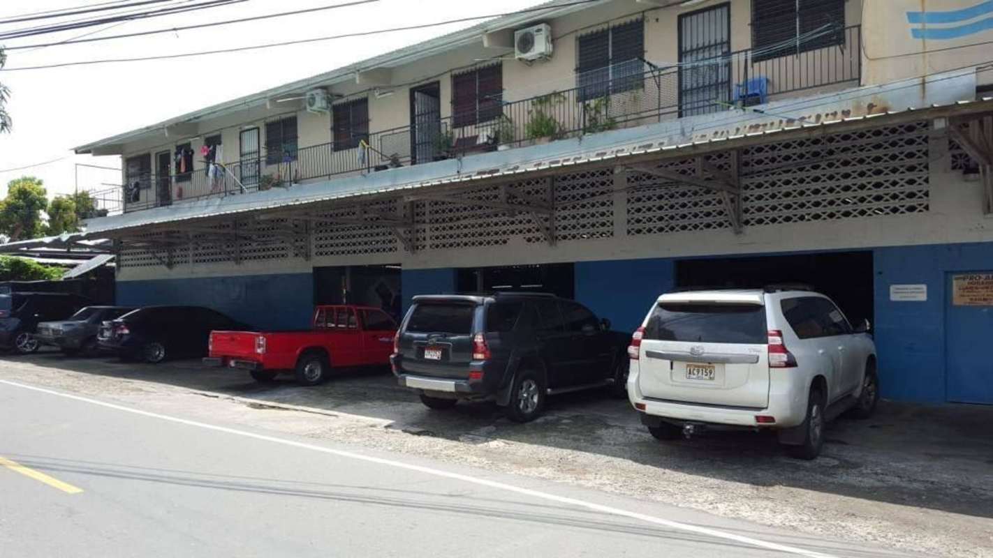 Industrial Warehouse for Lease Parque Lefevre with Offices