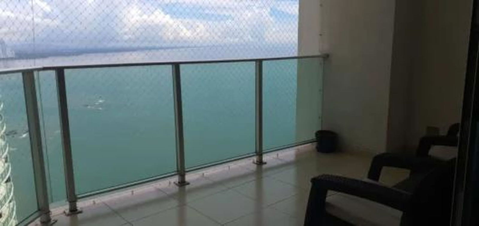 Panoramic ocean and skyline view from luxury PH El Oasis condo balcony in Punta Pacifica