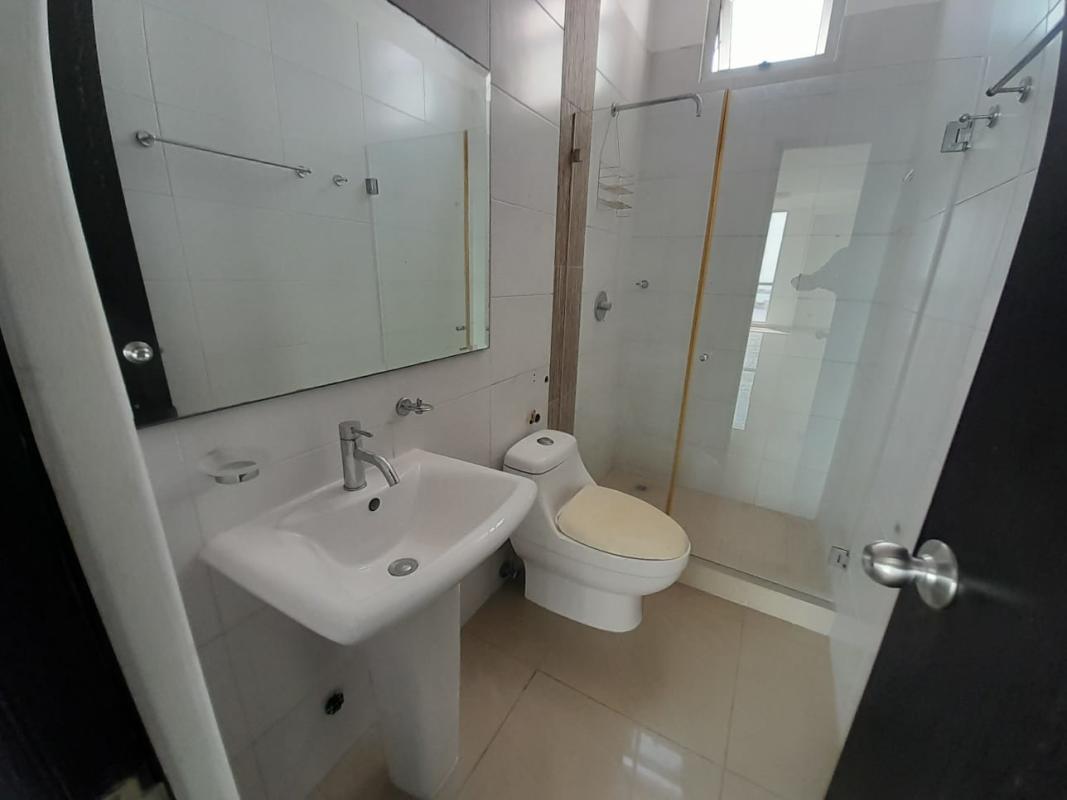 2BR Modern Apartment Ocean View Balcony PH Belle View Tower