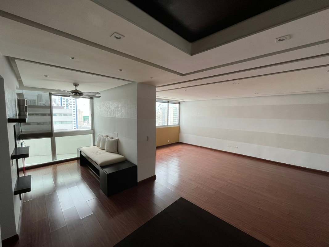 Master bedroom with large windows, walk-in closet, city view in PH Infinity Tower San Francisco