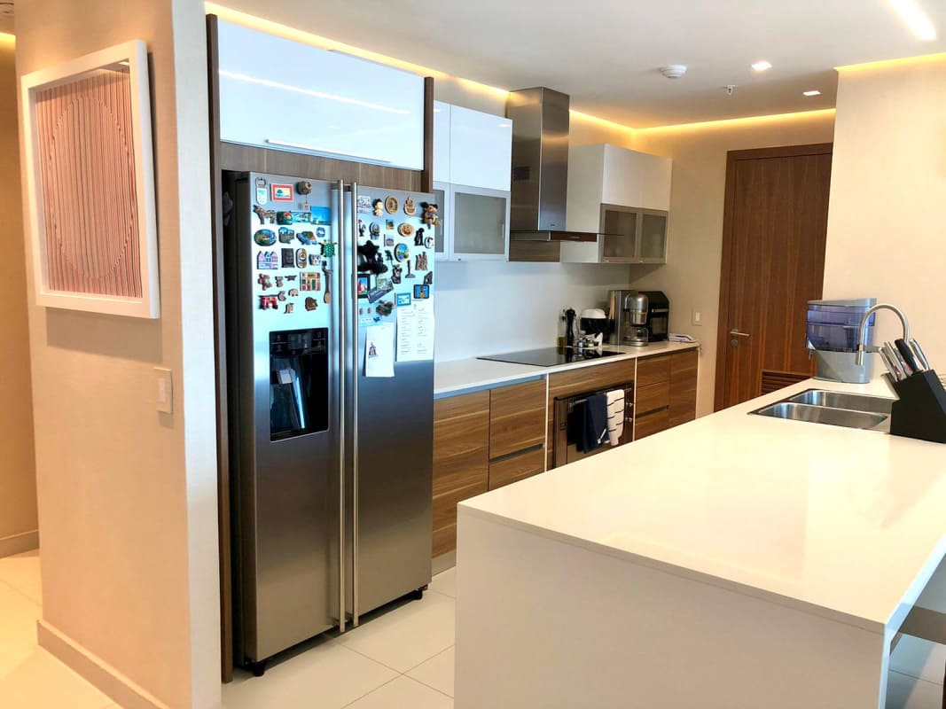 Bathroom featuring floating vanity and glass-enclosed shower at PH Parkside Costa del Este Panama