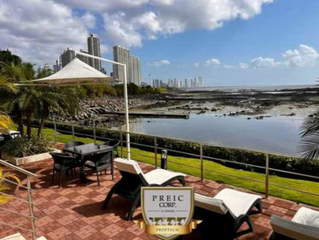 Apartment for Sale in San Francisco - 2 bedrooms