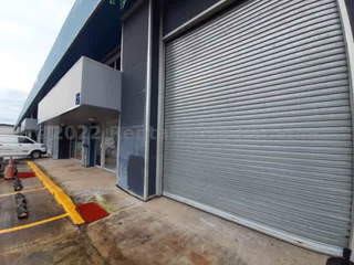 Warehouse with Office for Rent in 24 de Diciembre - 0 bedrooms