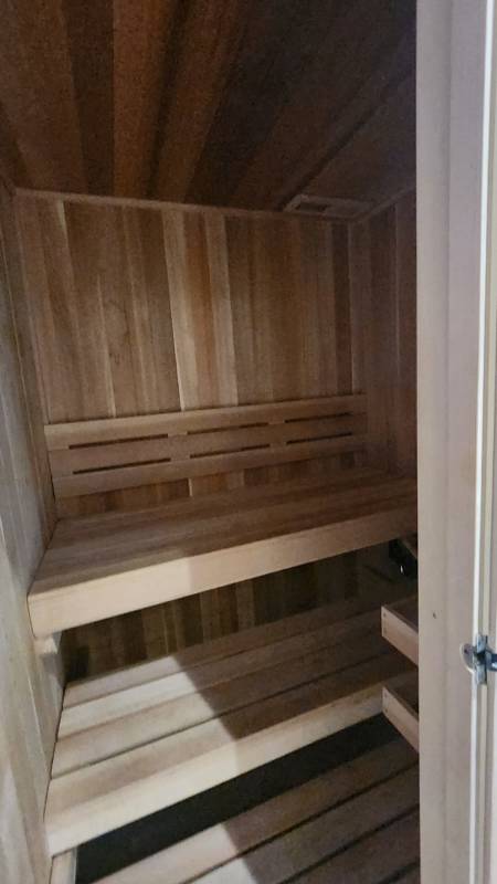 Rooftop infinity pool skyline view outdoor recreation Park Square Vista Hermosa Panama City