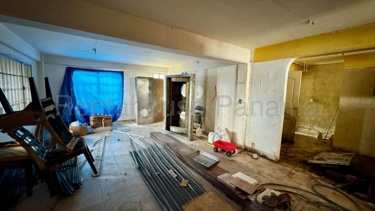 Spacious 3BR 3BA Corner House Albrook Residential Zone