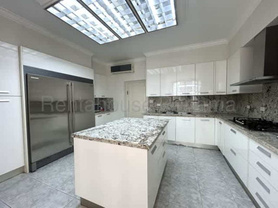 Luxury Apartment PH The Mirage Punta Paitilla for Rent in Panama - View 4