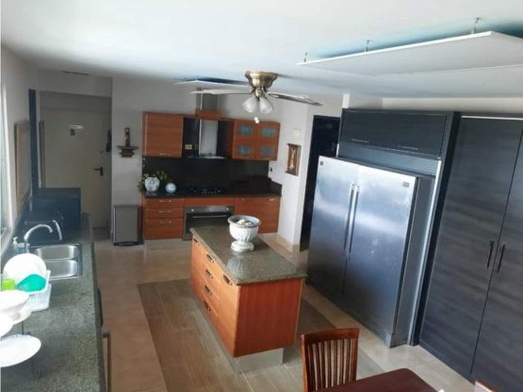 Luxury 3BR High-Floor Apartment with Ocean Terrace Costa del Este