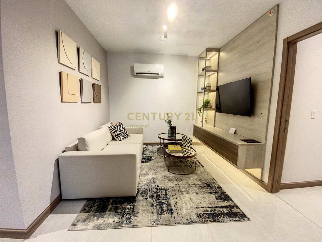 Stylish kitchen with island at PH Prestige Avenida Balboa Panama investment apartment