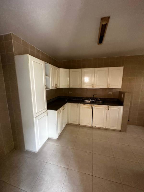 Bright master bedroom with built-in closet, AC, fan and garden view in Albrook Panama house