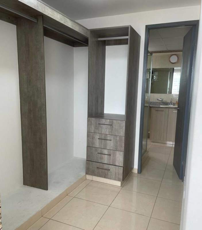 Closet space with bathroom access apartment Hato Pintado Panama