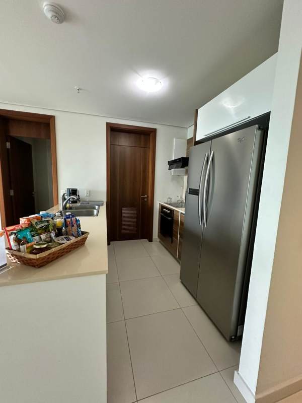 Spacious recreation lounge with billiards and city views at Parkside Costa del Este