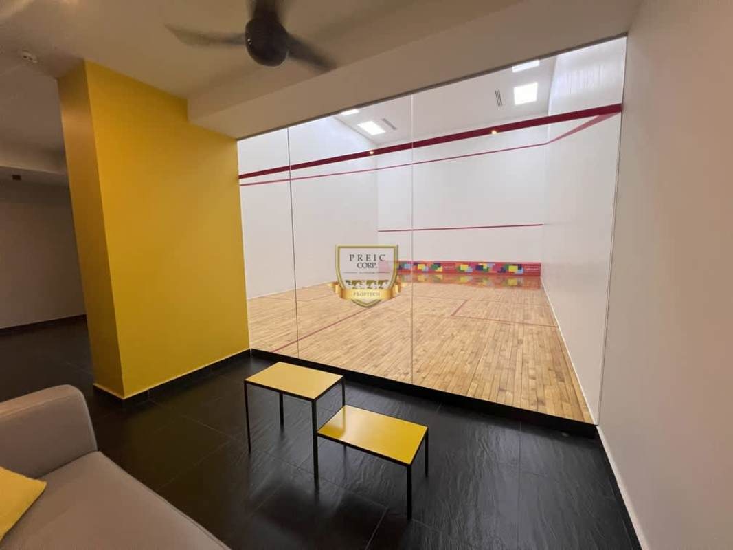 Modern lobby with concierge desk PH Element Avenida Balboa Panama City