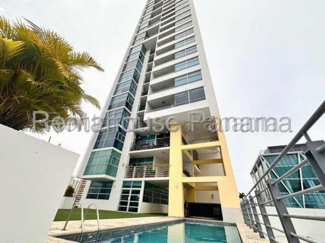 Modern high-rise condominium tower with pool PH Terrazas del Parque Panama City