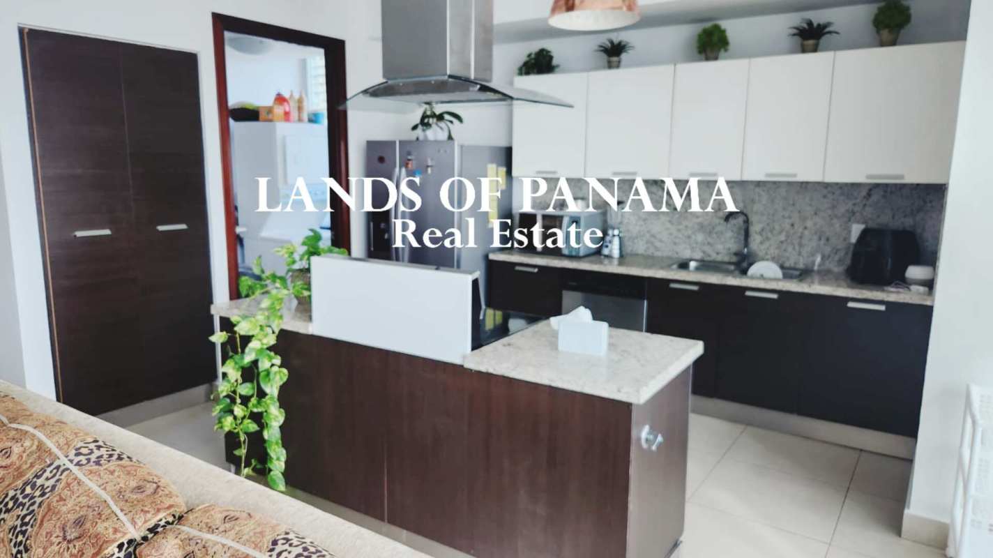 Modern gym overlooking Pacific Ocean in PH Oceanaire Punta Pacifica