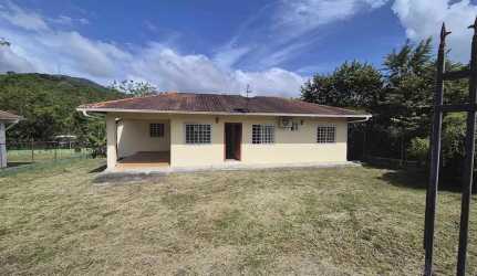 Kitchen with granite countertops and tile floor in Sajalices Capira Panama