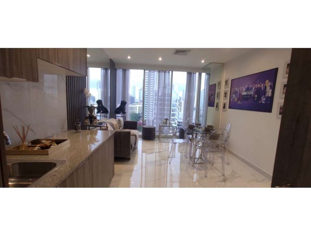 Contemporary bedroom with built-in closet PH Bella Vista Residence Panama City