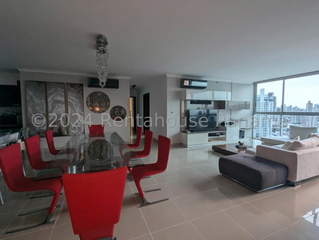 Apartment for Sale in San Francisco - 3 bedrooms