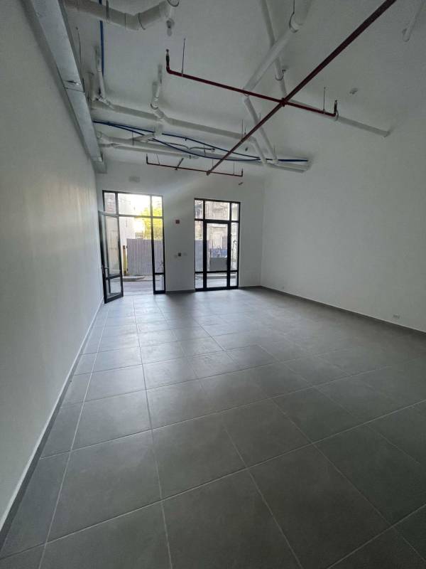 Simple bathroom with ceramic tile and modern fixtures PH Casa Korsi Casco Viejo Panama City