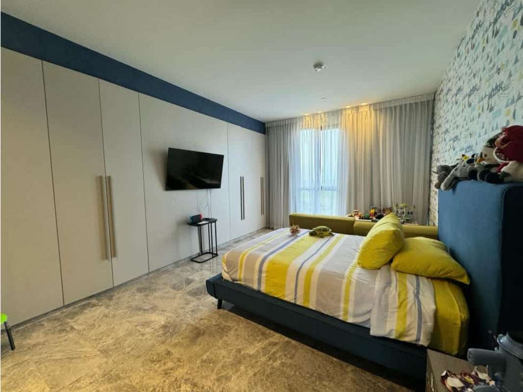 Spacious master bedroom with walk-in closet and golf view in PH Santa Maria Court