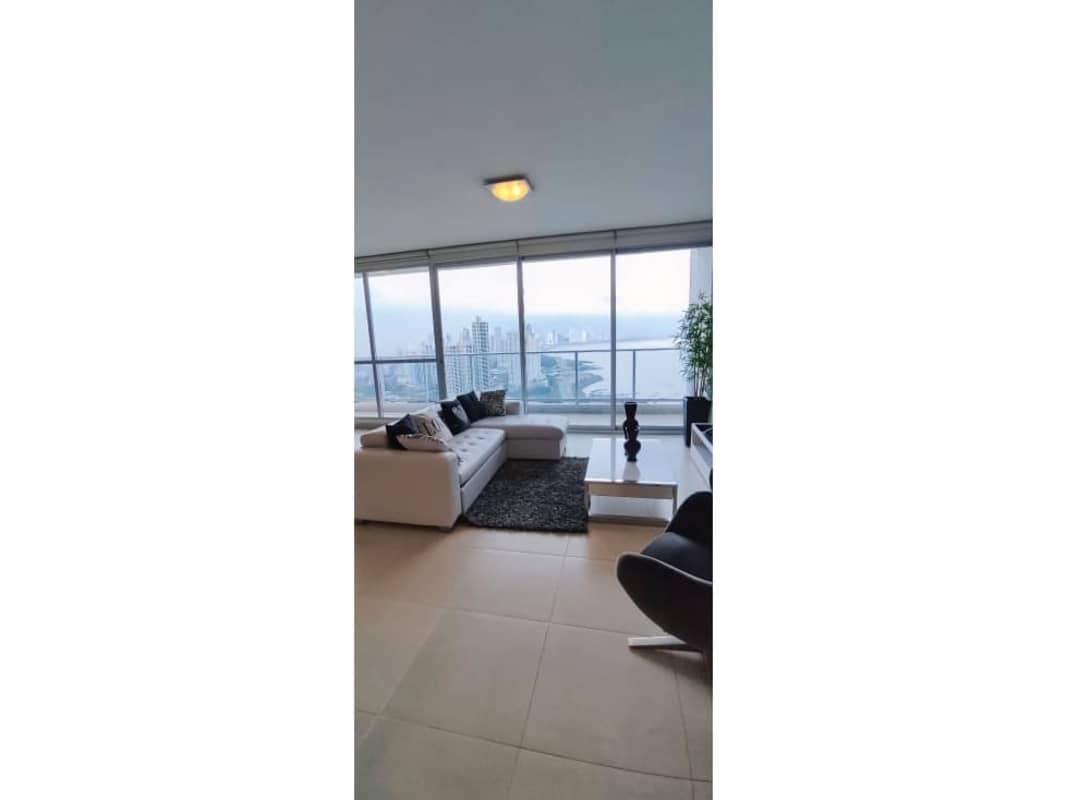 Master bedroom with ocean views and floor-to-ceiling windows in PH Oceanaire Panama