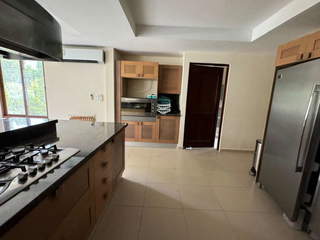 House / Villa for Sale in Clayton - 3 bedrooms