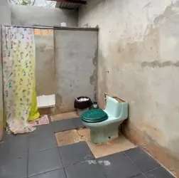 7BR 3BA House for Rent in Los Ángeles Burunga Needs Repairs $175