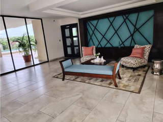 Apartment for Sale in Clayton - 4 bedrooms