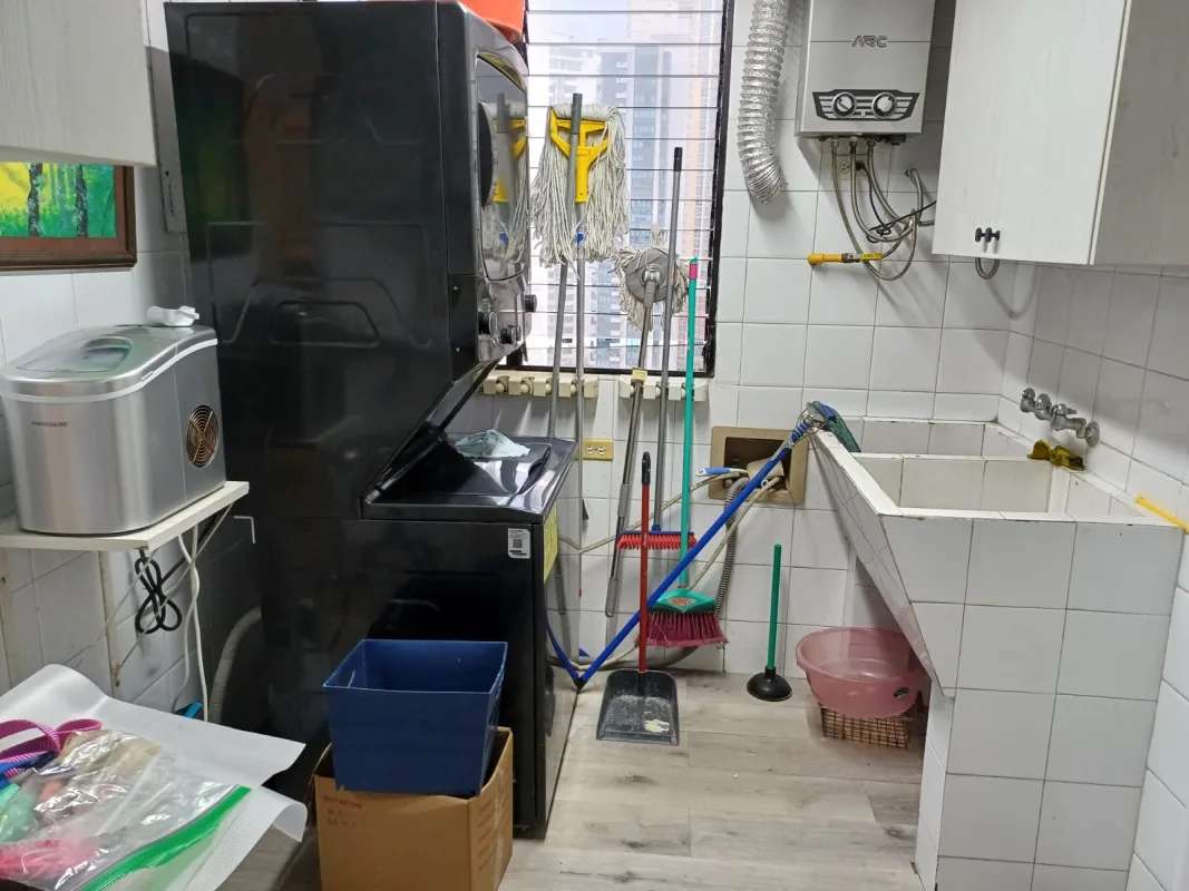 Glass walk-in shower and modern vanity in PH Royal Princess Punta Paitilla Panama City