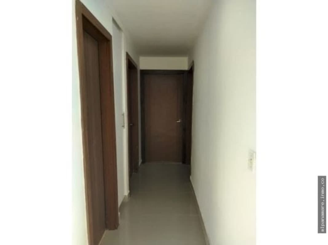 Large bedroom with split air conditioner, porcelain floors, window view PH Hato Pintado Park Panama