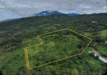 Large natural landscape parcel with mountain horizon Boquete Panama