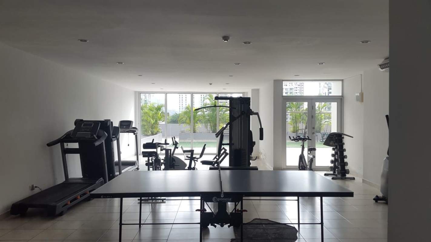 Luxury 3BR Condo with Balcony & Ocean Views PH Privé in - View 14