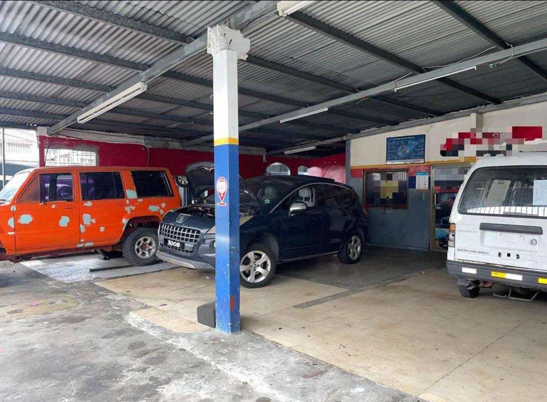 Commercial Warehouse & Office Parque Lefevre 318m2 Parking