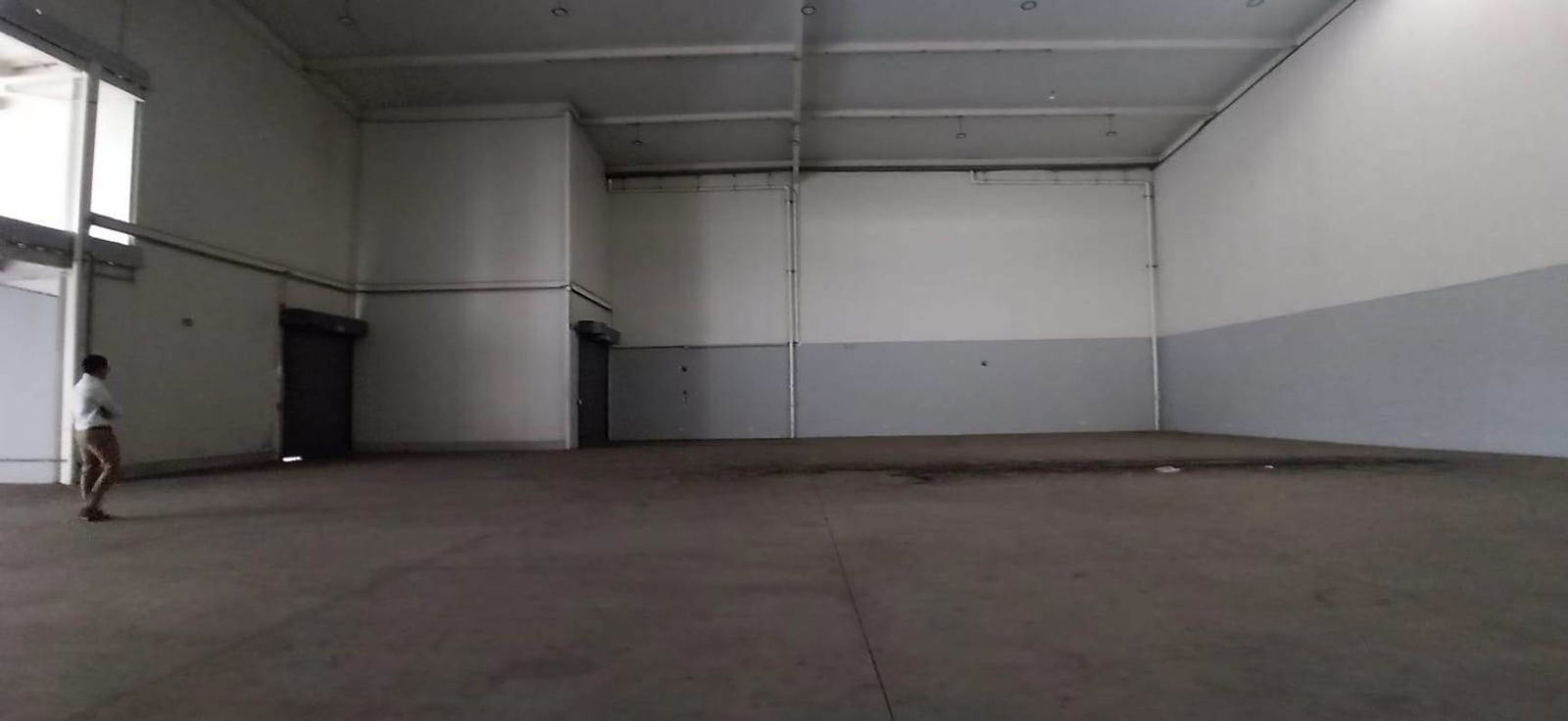 Warehouse 2200m2 for Rent Lefevre Industrial Park Via Centenario