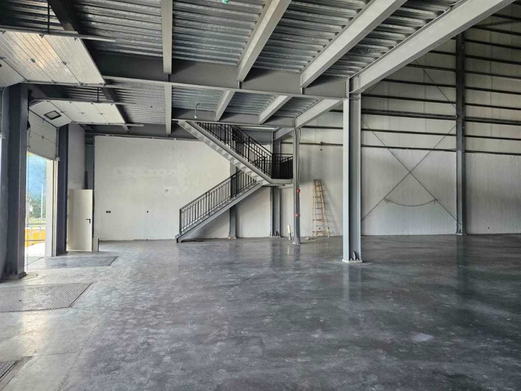 Empty interior warehouse space with polished concrete floor at Lefevre Industrial Park Via Centenario Panama