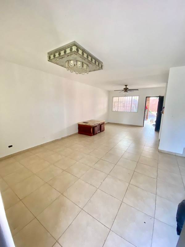 Remodeled kitchen with granite countertops and wood cabinets Villa Navona Panama