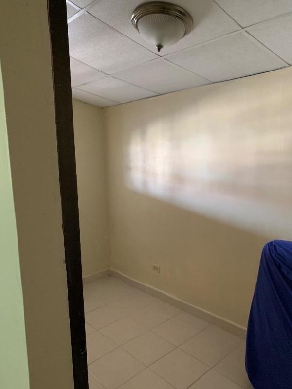 Small empty room with tile floor, ceiling lighting suitable as office or fourth bedroom in Ciudad San Lorenzo Panama