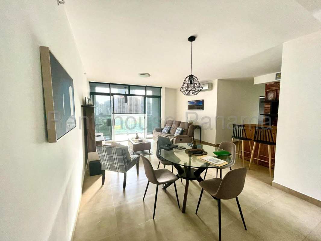 Well-equipped kitchen with granite countertop and appliances PH Metropolitan Panama City