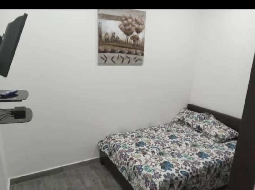 Modern kitchen with appliances, granite counters in Betania Panama rental house