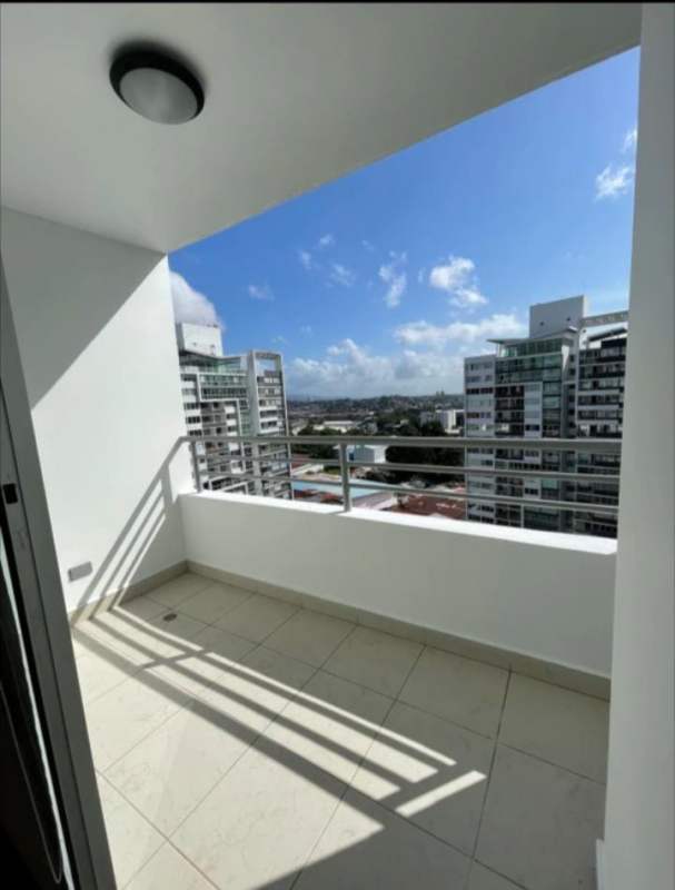 Semi-Furnished 2BR Apartment PH Central Park Tumba Muerto