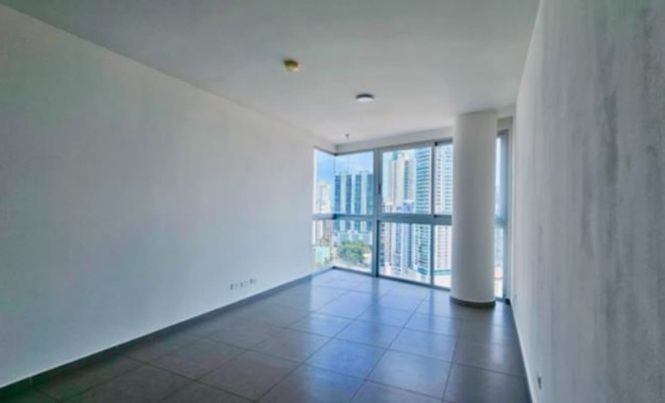 Bright master bedroom with big windows overlooking city in PH Signature Point Panama
