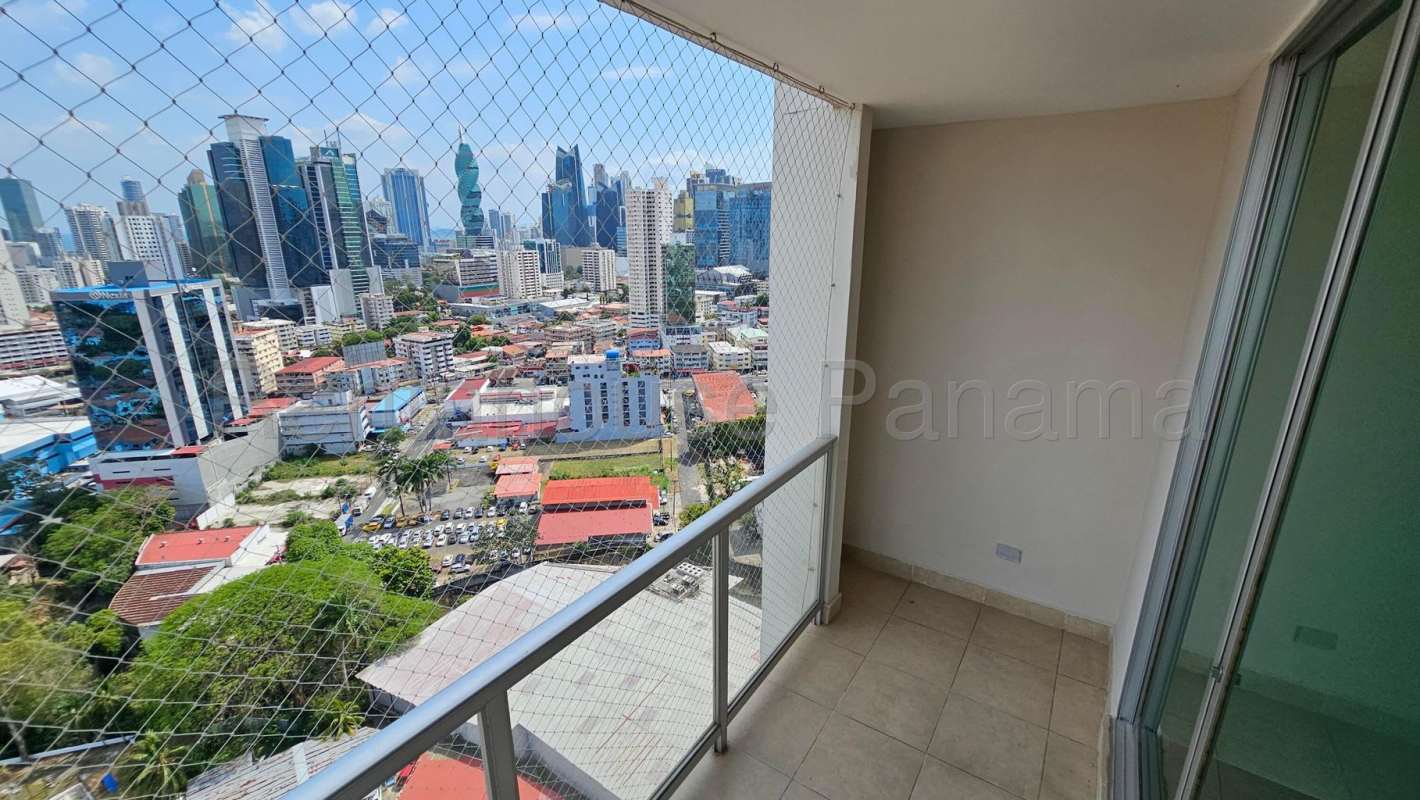 Spacious kitchen with marble countertops and island PH Oasis Tower San Francisco Panama